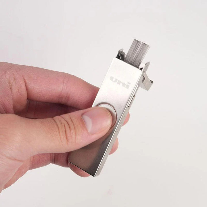 Smudge-proof Lead Refills with Metal Case