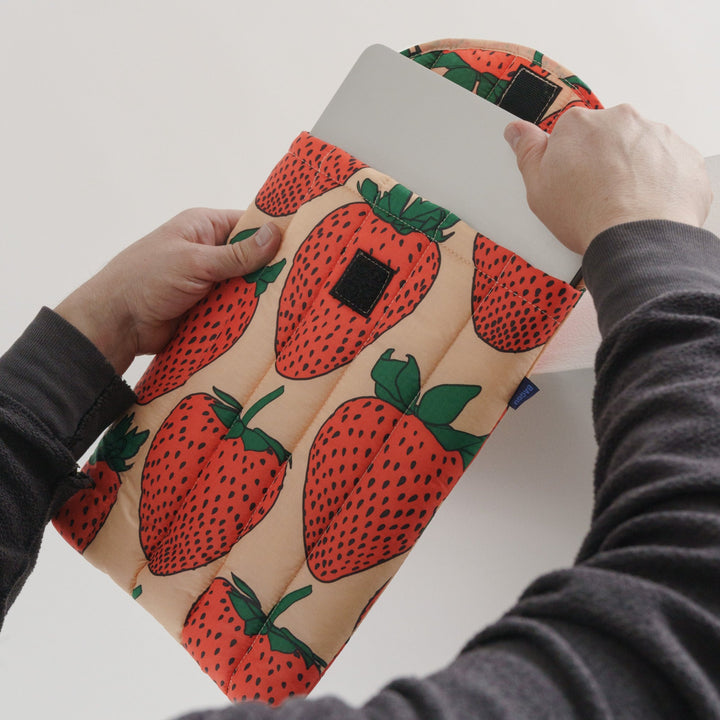 Puffy Laptop Sleeve 13" - Strawberry