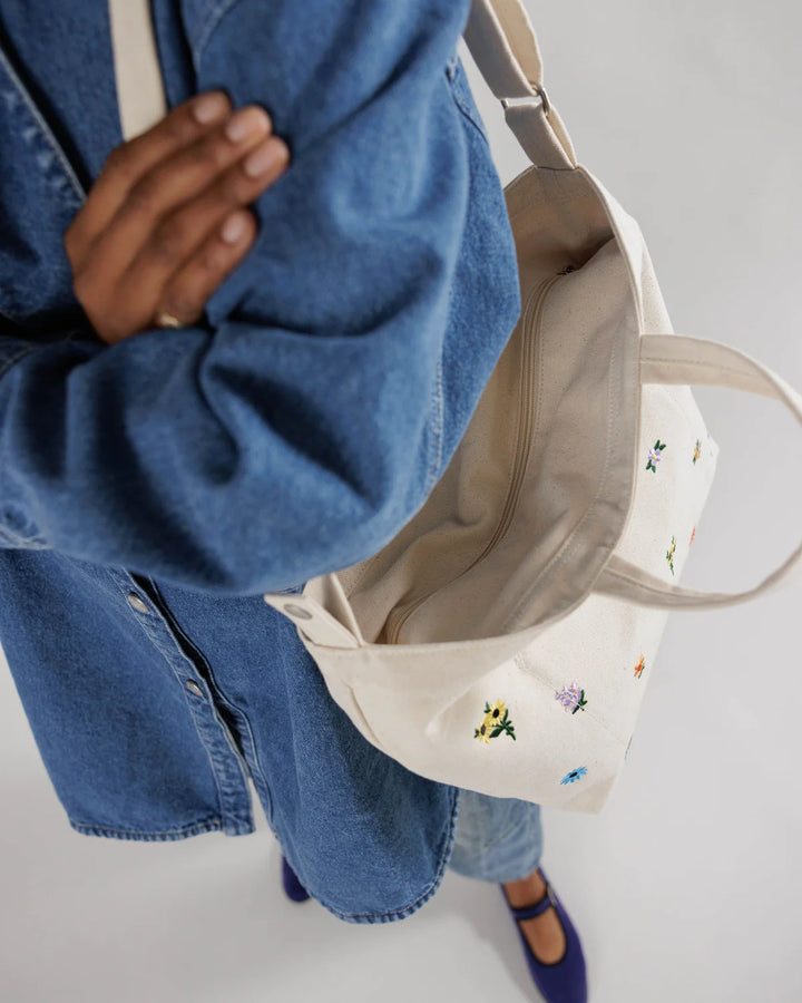 Horizontal Duck Bag - Embroidered Ditsy Floral