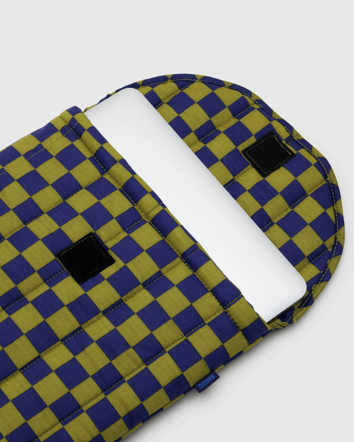 Puffy Laptop Sleeve 16" - Pear Navy Check