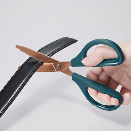 SAXA Scissors - Titanium Blade