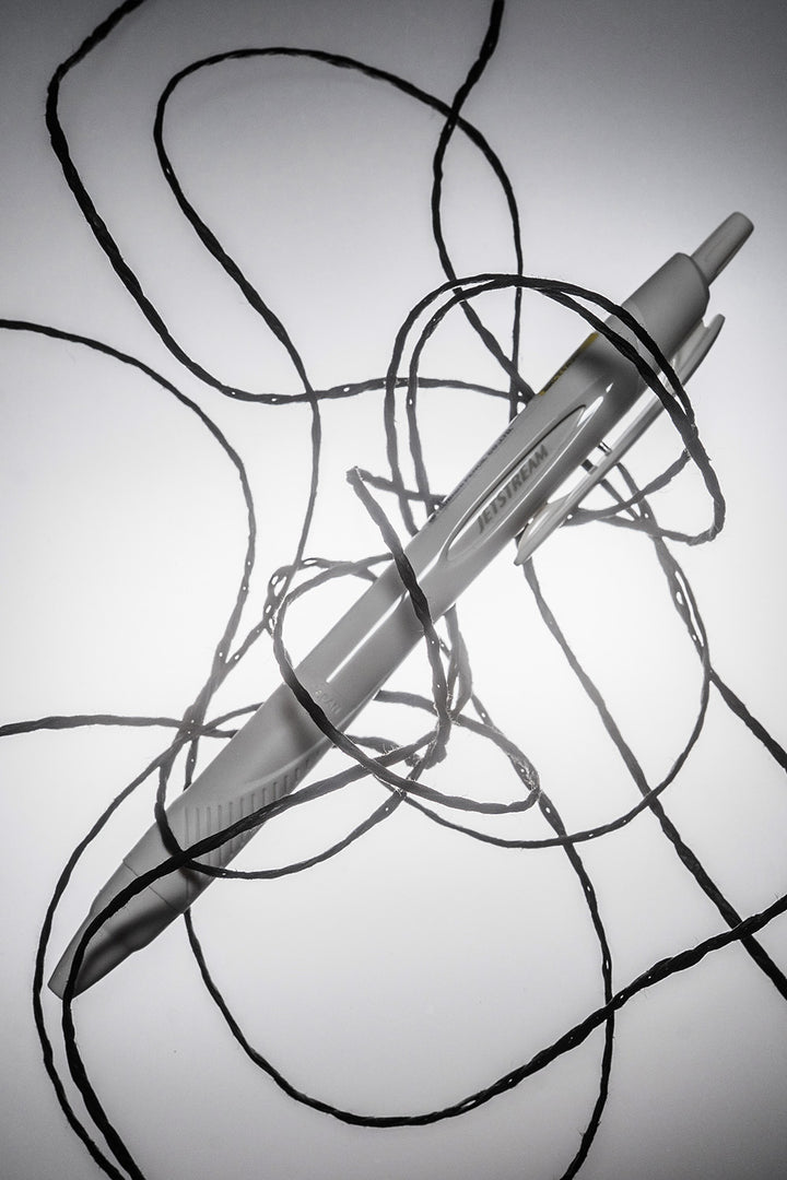 Jetstream SXN-150 Retractable Gel Pen – Monochrome Body – 0.38 / 0.5 / 0.7mm